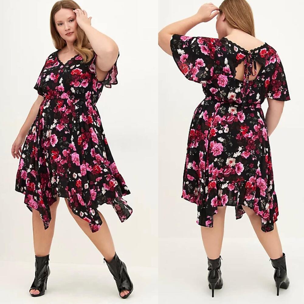 New Torrid 0 (size 12) Black/Pink Floral Gauze Flutter Sleeve V Neck Midi Dress
